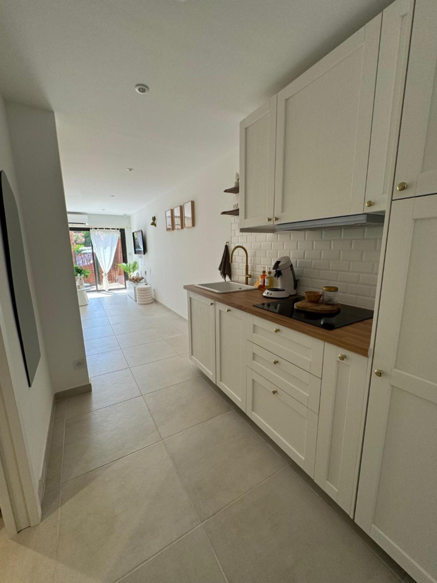 Apartamento Chez Timmaflo Fréjus Exterior foto