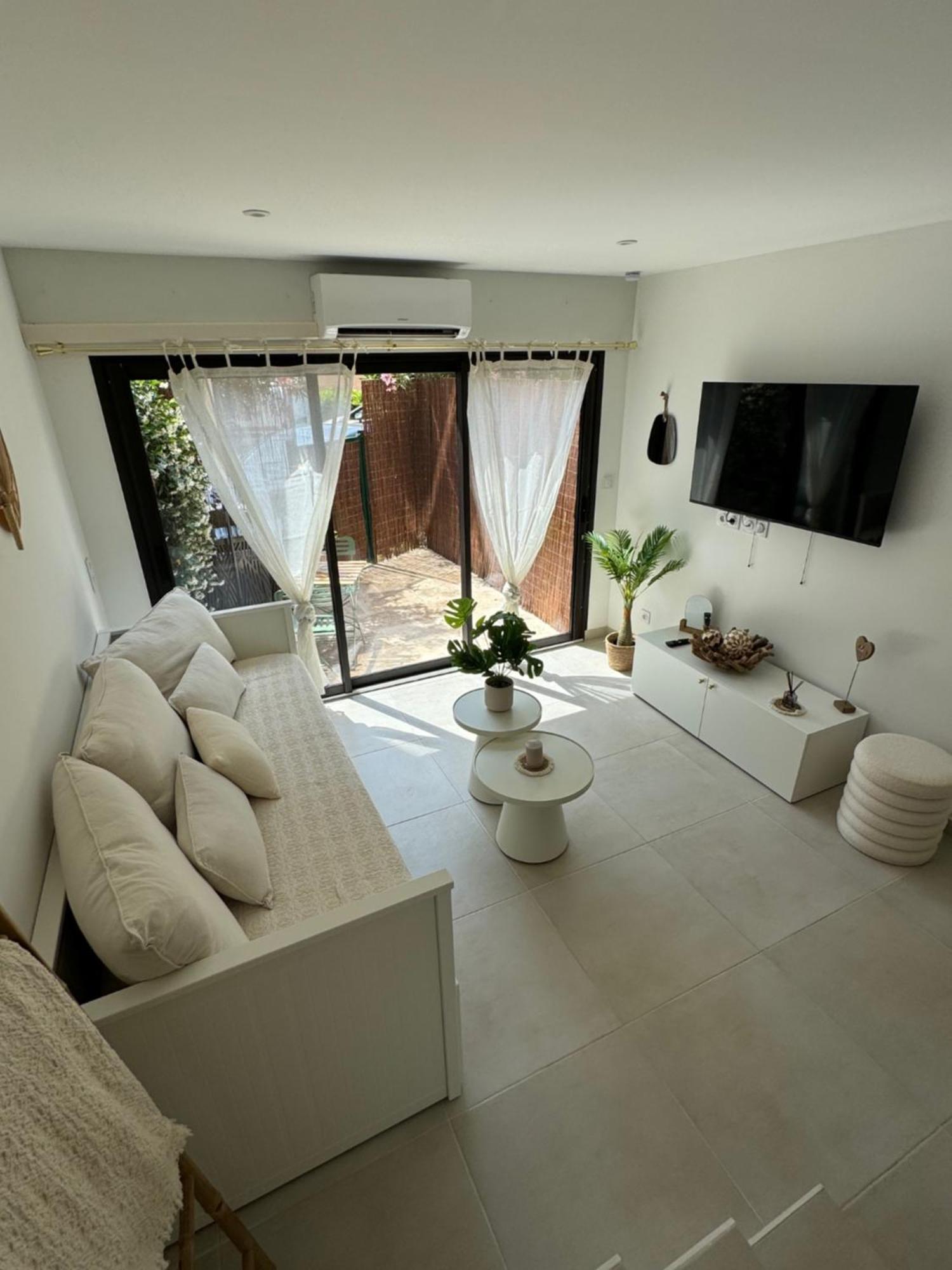 Apartamento Chez Timmaflo Fréjus Exterior foto